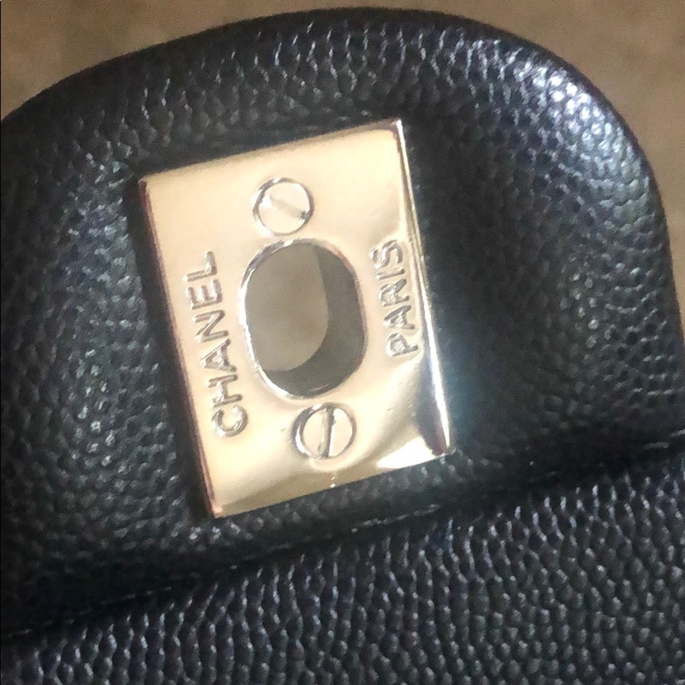 Authentic CHANEL mini square - Picture 4 of 11
